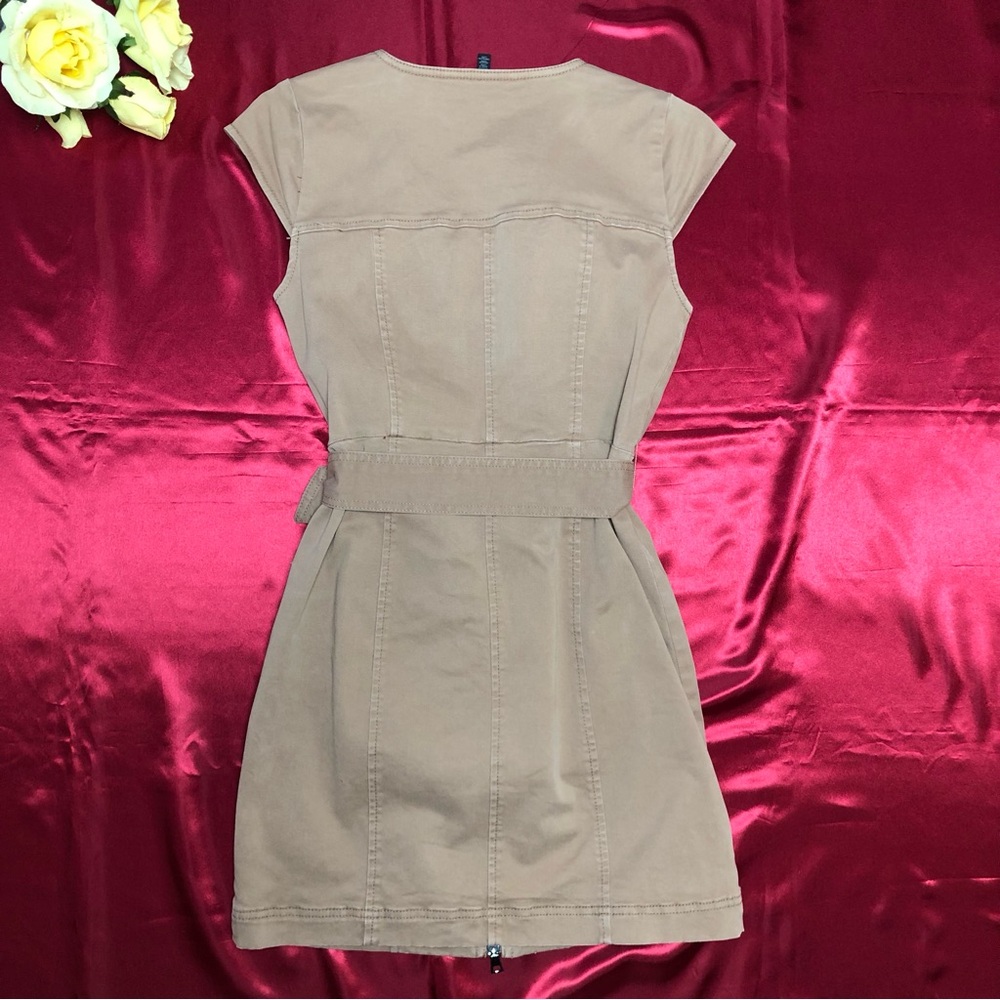 White House Black Market (WHBM) V-Neck Front Zip Cap Sleeve Casual Dress - Picture 4 of 7